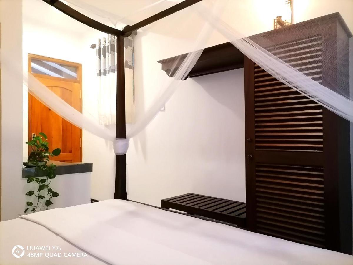 Villa Wismar Hikkaduwa Buitenkant foto
