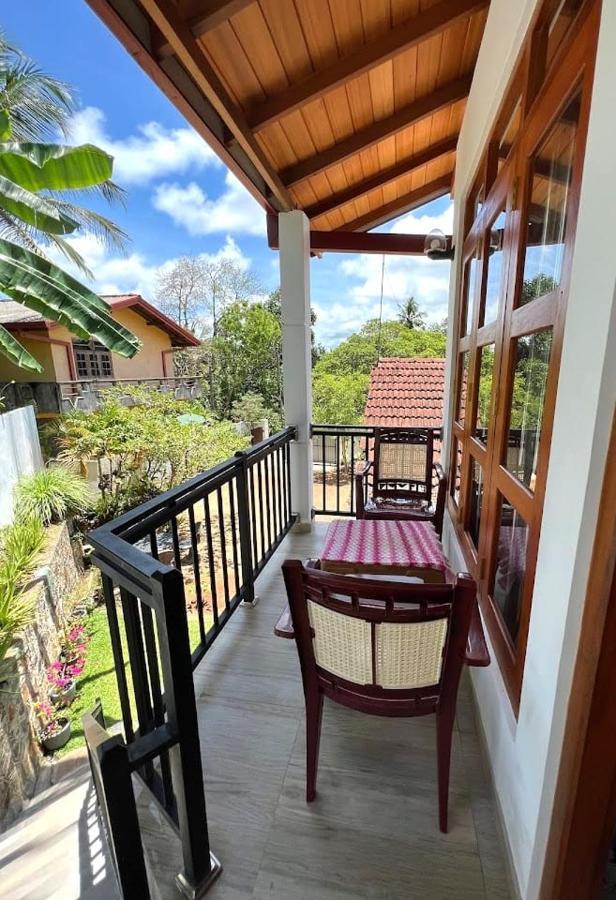 Villa Wismar Hikkaduwa Buitenkant foto